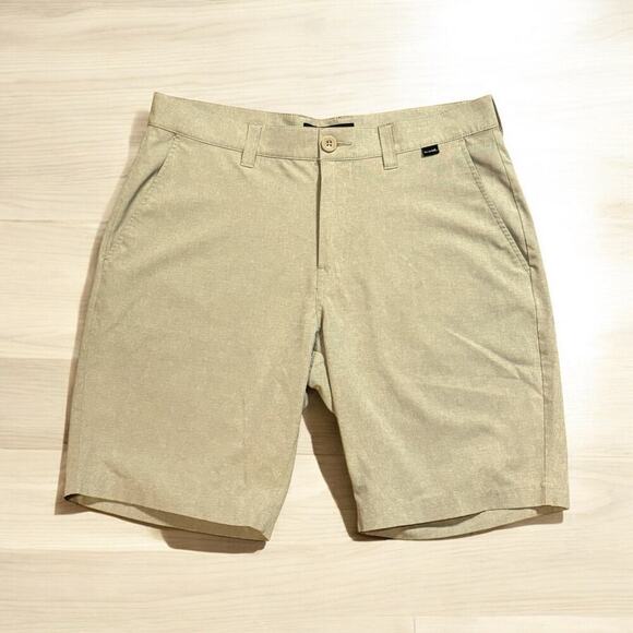 Travis Mathew Mens Performance Shorts Khaki Beige Stretch Golf Athleisure 32 - Picture 1 of 8